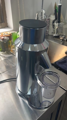 粉の送風機が付いている密集した単一の線量T64のエスプレッソのコーヒー豆の粉砕機