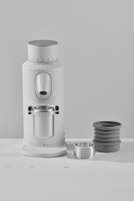 Italmill/タイタンのコーティング/SSPの刃64mmの平らなぎざぎざが付いている1400RPM家のコーヒー豆挽器